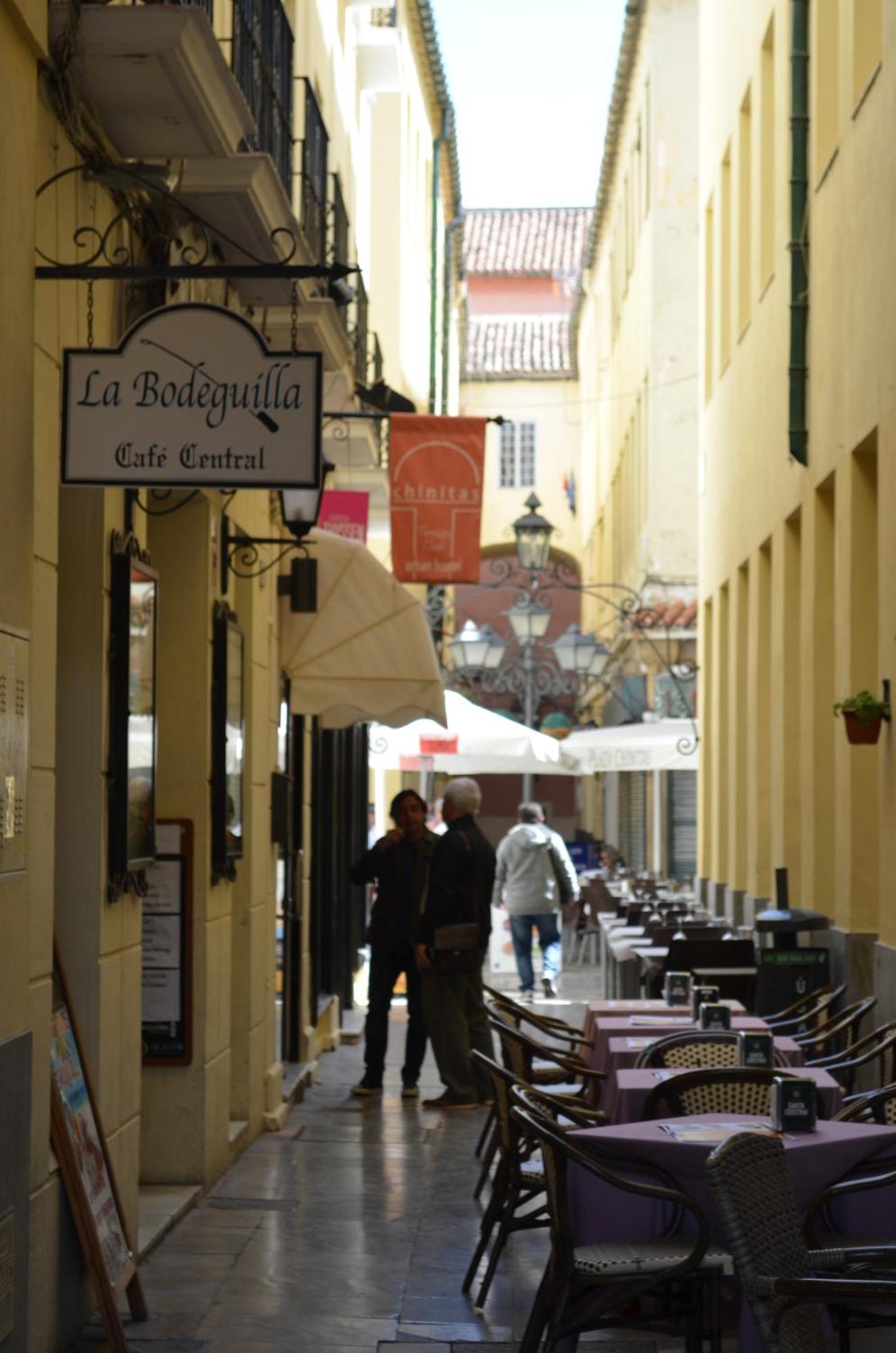 Homely Malaga Plaza Montano Bagian luar foto