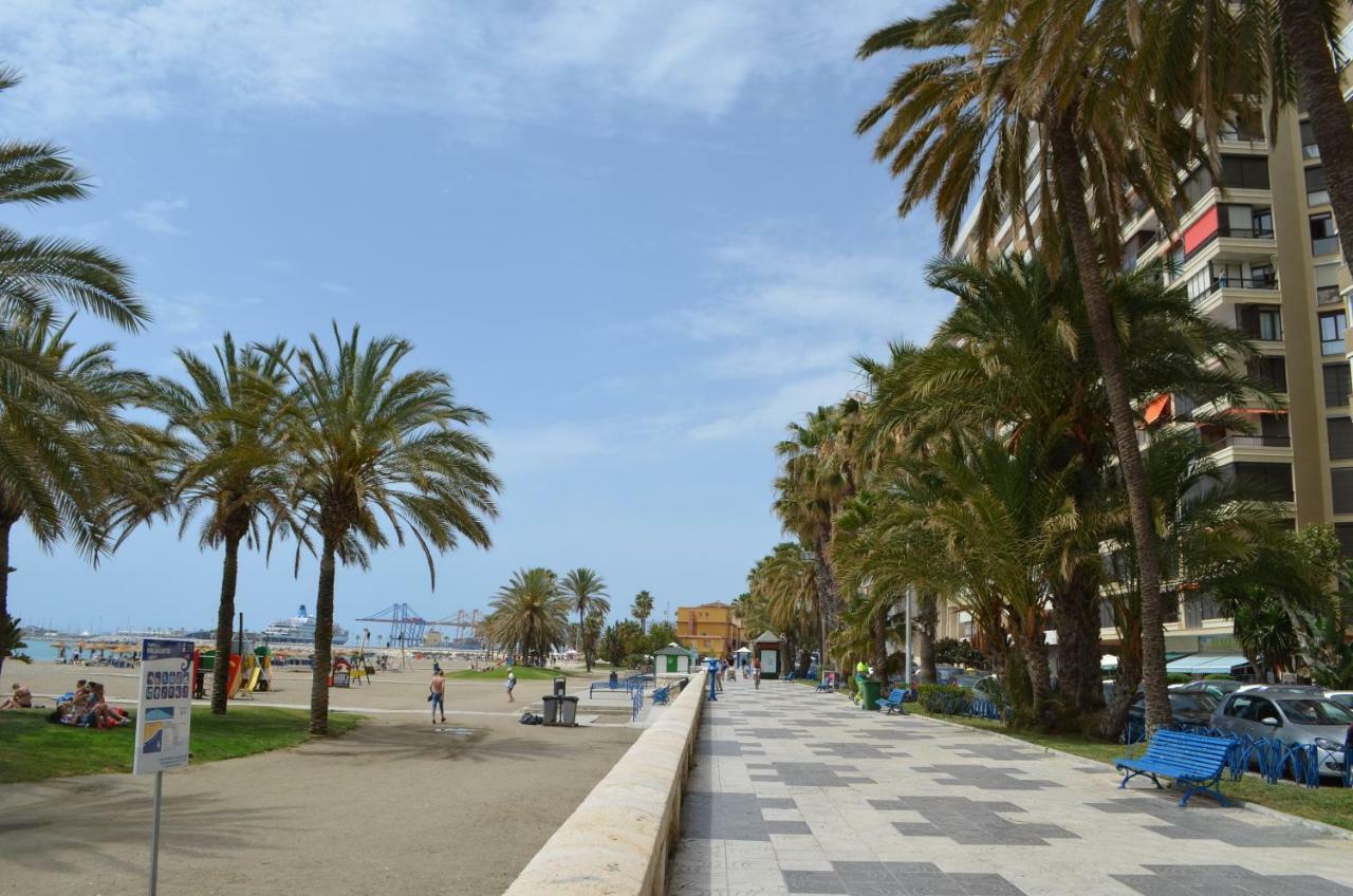 Homely Malaga Plaza Montano Bagian luar foto